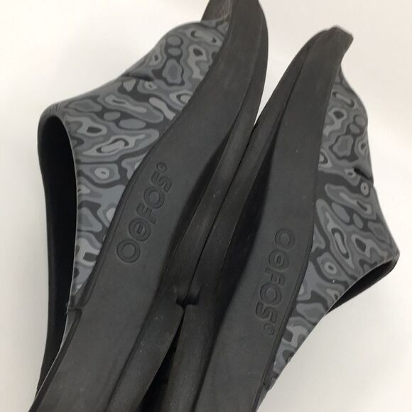 OOFOS OOah Camo Black Grey Recovery Slides Unisex EU 47 Men’s US 14 Women’s 16